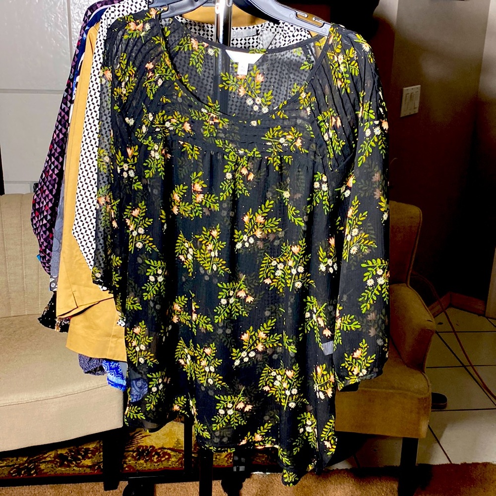 Lauren Conrad top XL.
